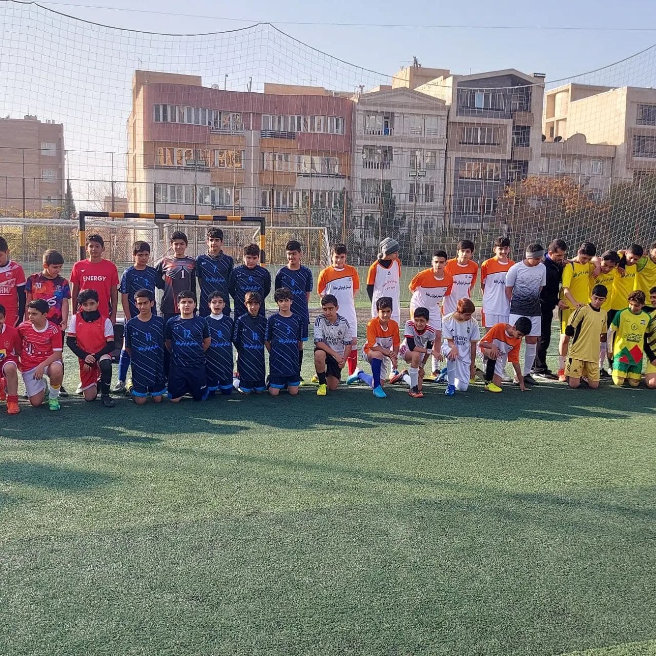 دبیرستان غیر دولتی پسرانه دوره اول حافظ