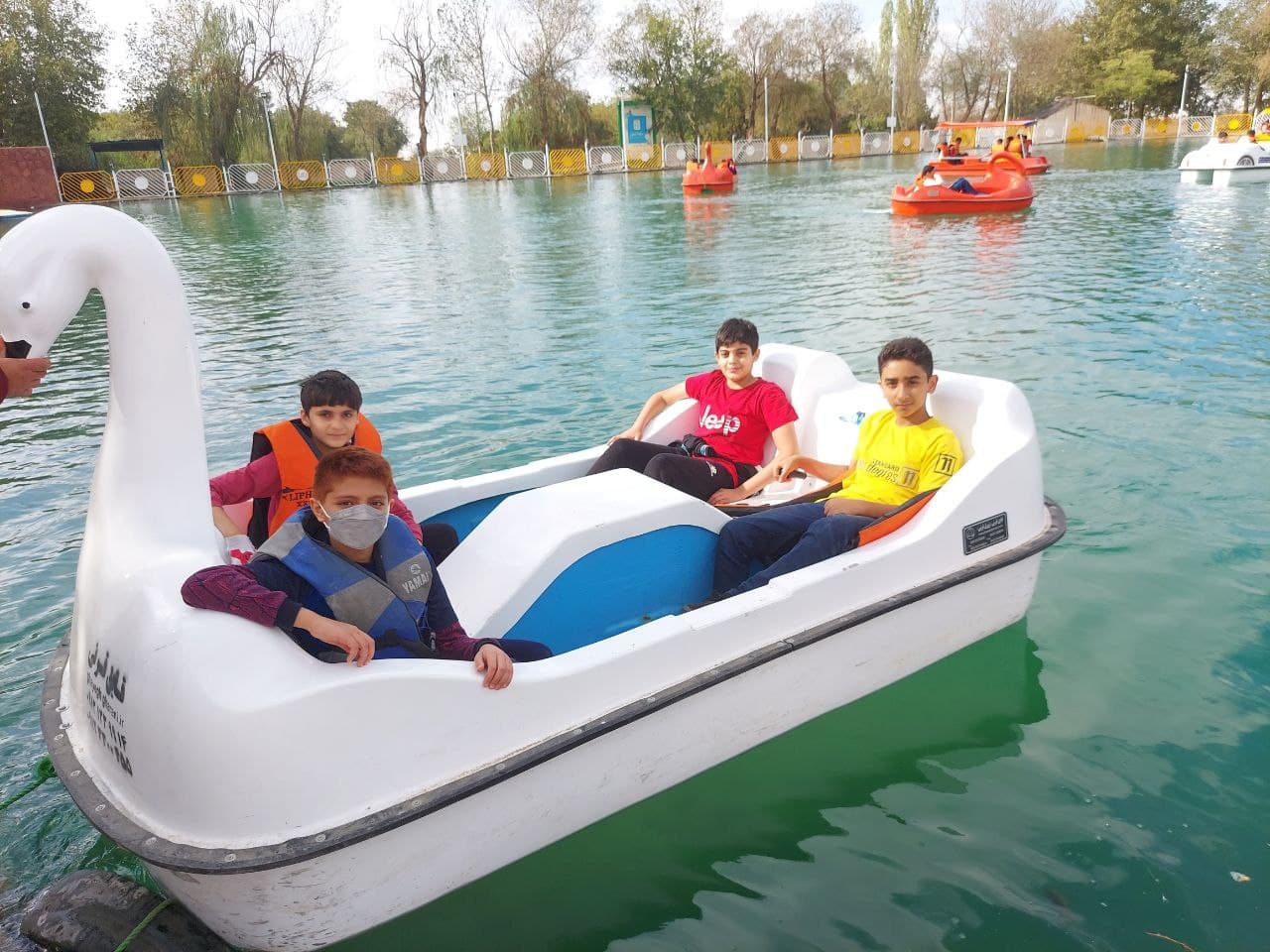 دبیرستان غیر دولتی پسرانه دوره اول حافظ